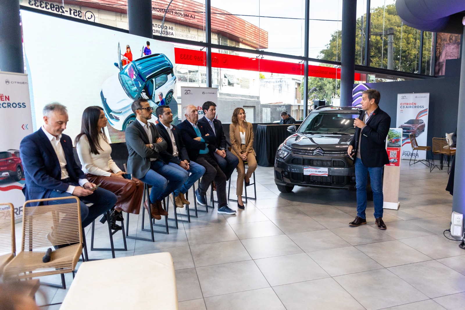 Familia Parra presentó el Nuevo SUV C3 Aircross y entregó las primeras unidades