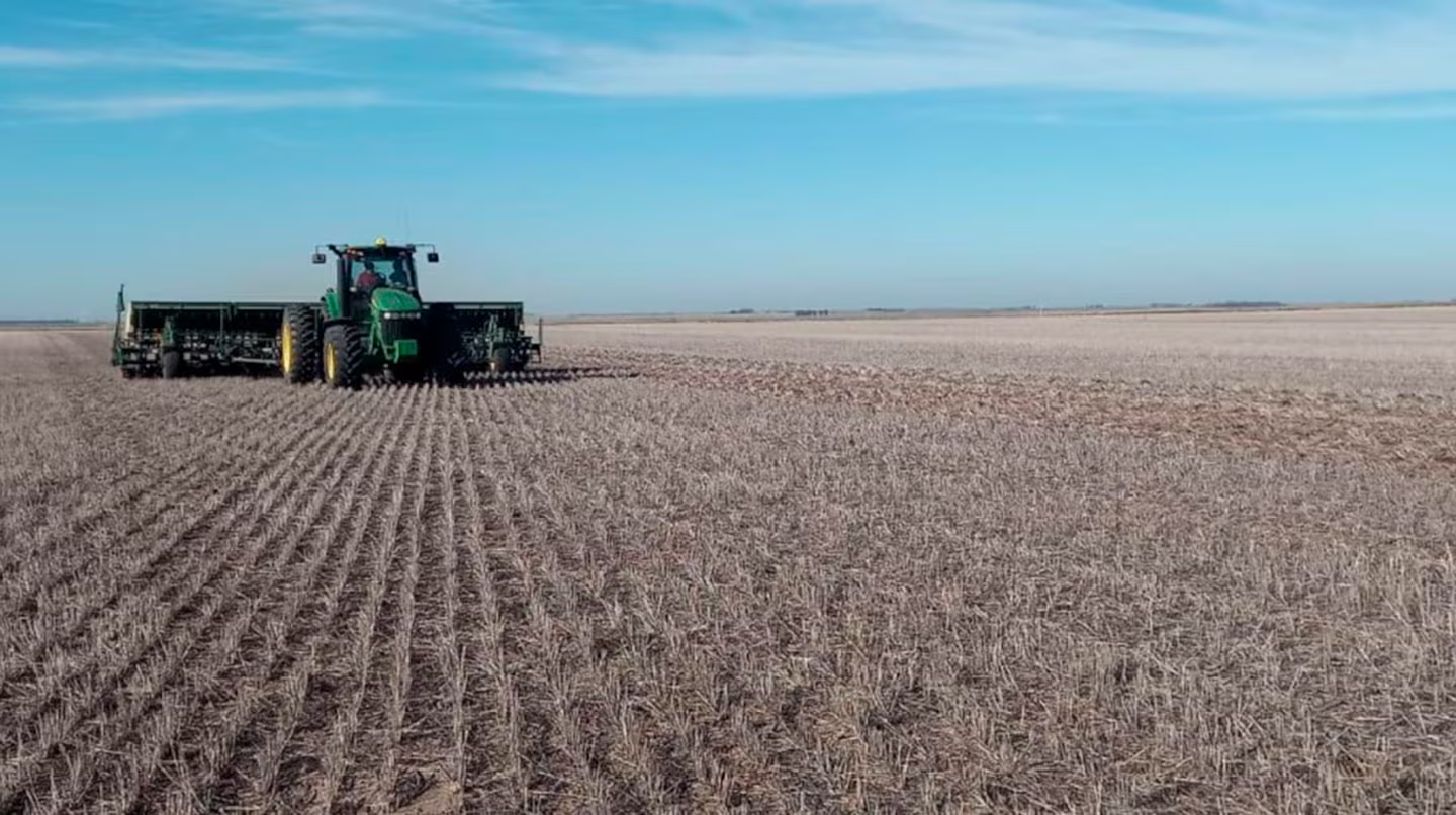 El campo hace la suya y se cierra en torno de su capital para afrontar lo que viene