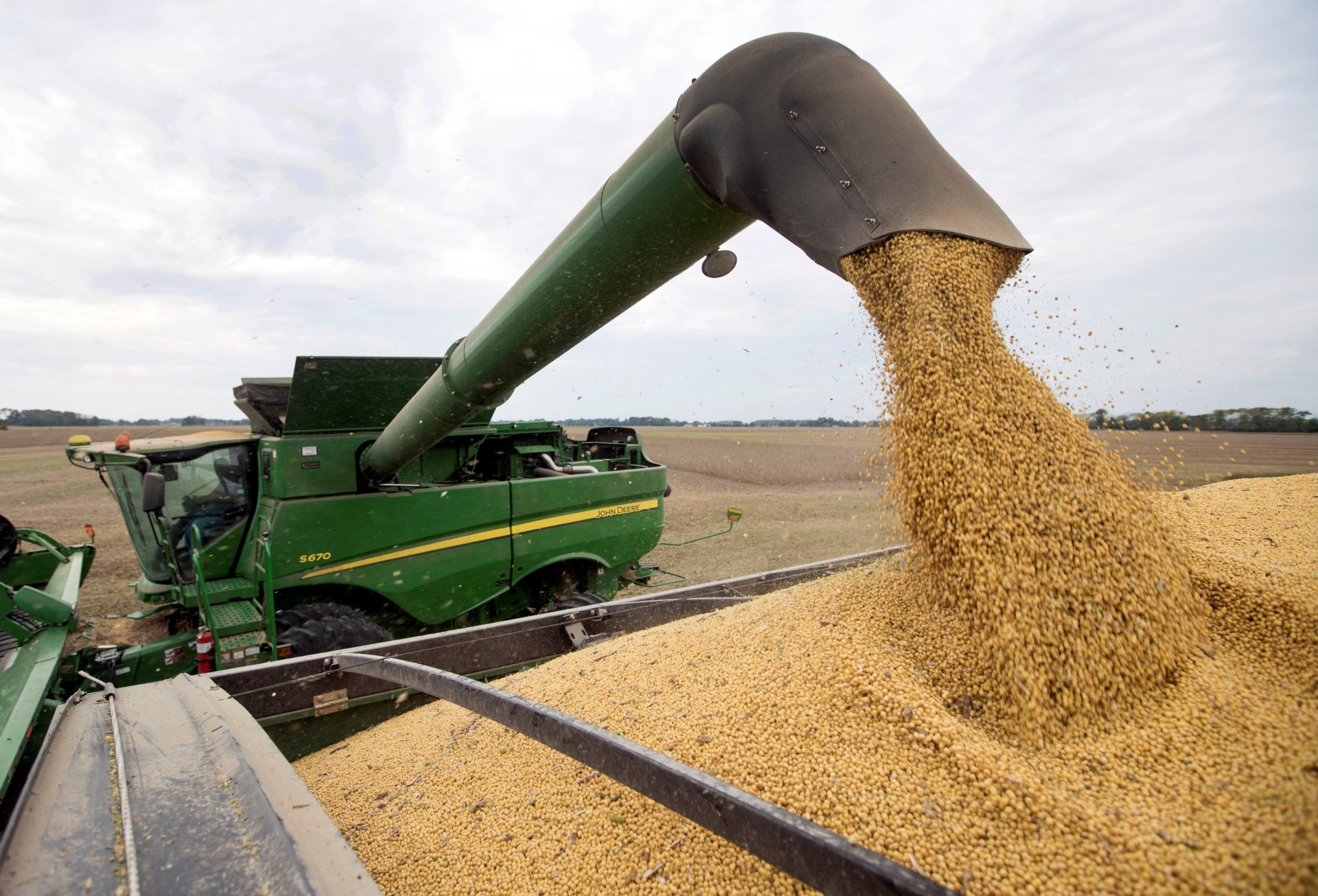 Los productores del agro retacean decisiones de inversión para el próximo año