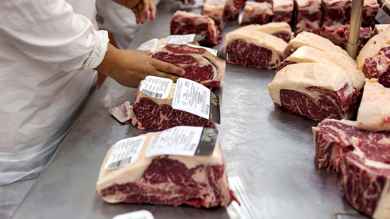 Mientras sube el precio interno, hay una fuerte caída en la exportación de carne en el arranque del año